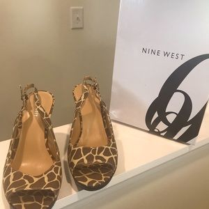 Slingback platform heels- giraffe print